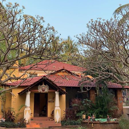 Casa Candolim Beach Front Bagian luar foto