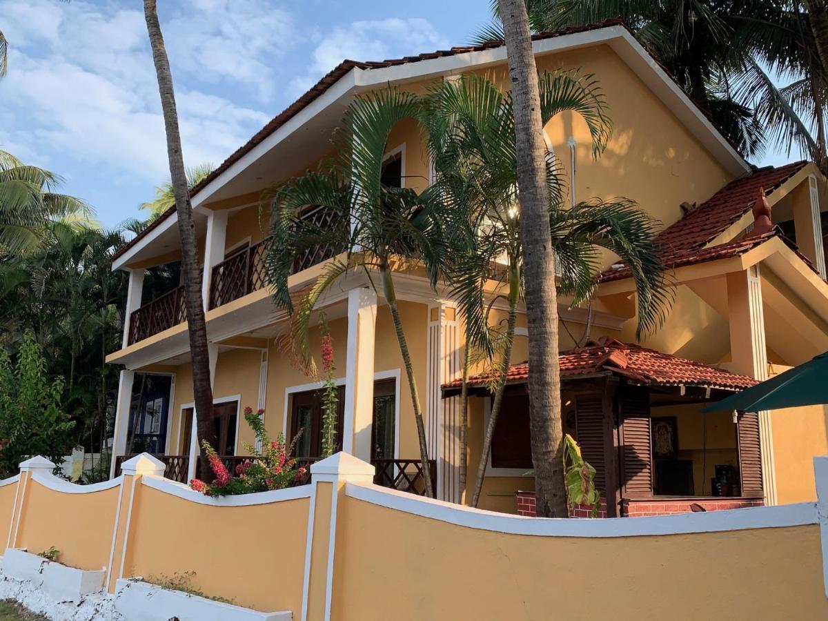 Casa Candolim Beach Front Bagian luar foto