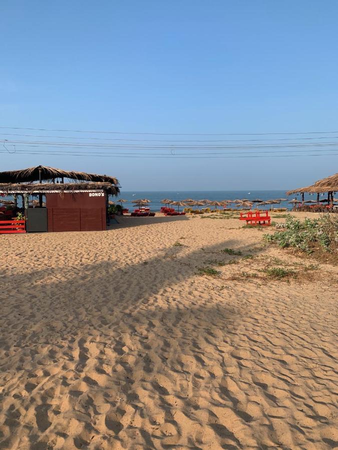 Casa Candolim Beach Front Bagian luar foto