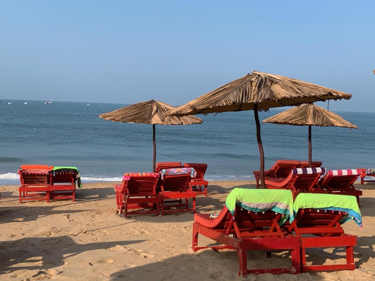 Casa Candolim Beach Front Bagian luar foto
